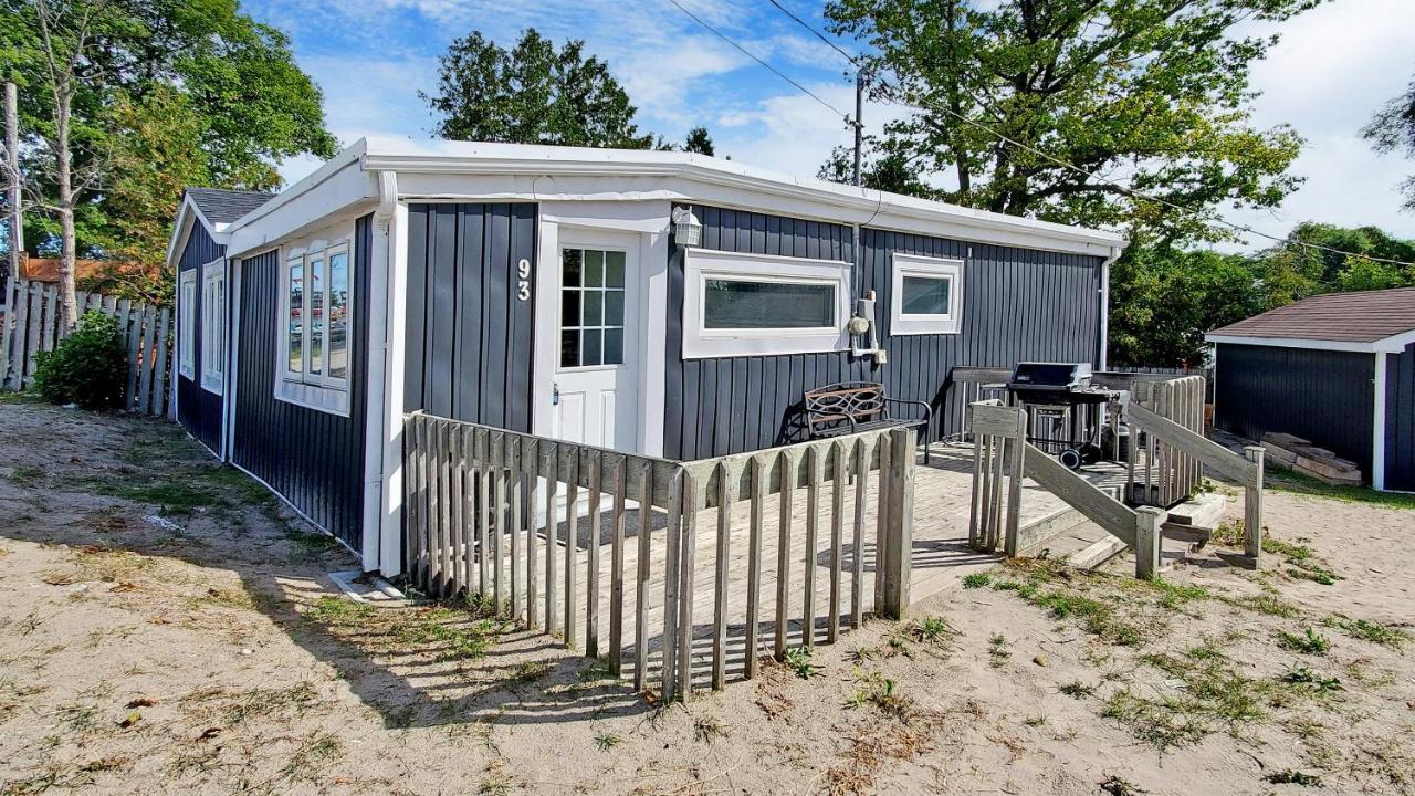 Main Beach River Retreat - Wasaga Beach 1 - Main Strip - 93 Mosley St Экстерьер фото